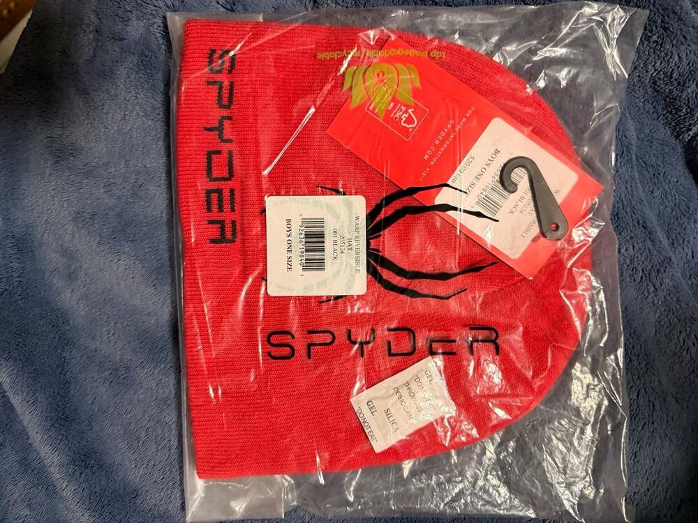 Spyder Boys Warp Reversible Beanie Hat Red Black New with Tags